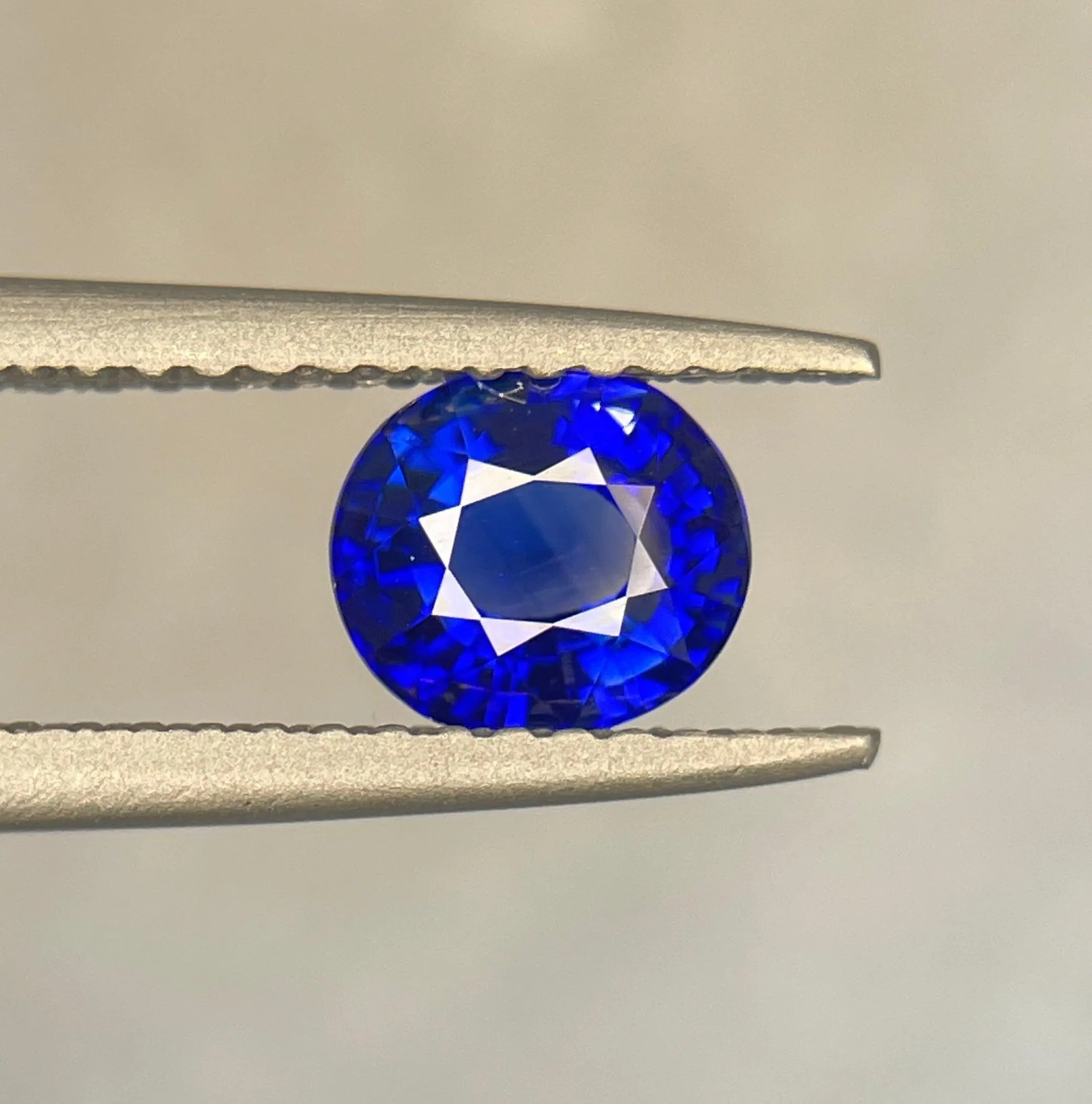 1.08 carat Blue Sapphire/ Blue Sapphire/ Ceylon Blue Sapphire/ Natural Blue Sapphire/ Engagement Ring/ royal Blue Sapphire/ Engagement ring