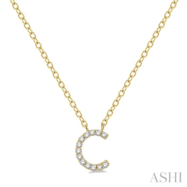 1/20 ctw Initial 'C' Round Cut Diamond Pendant With Chain in 14K Yellow Gold