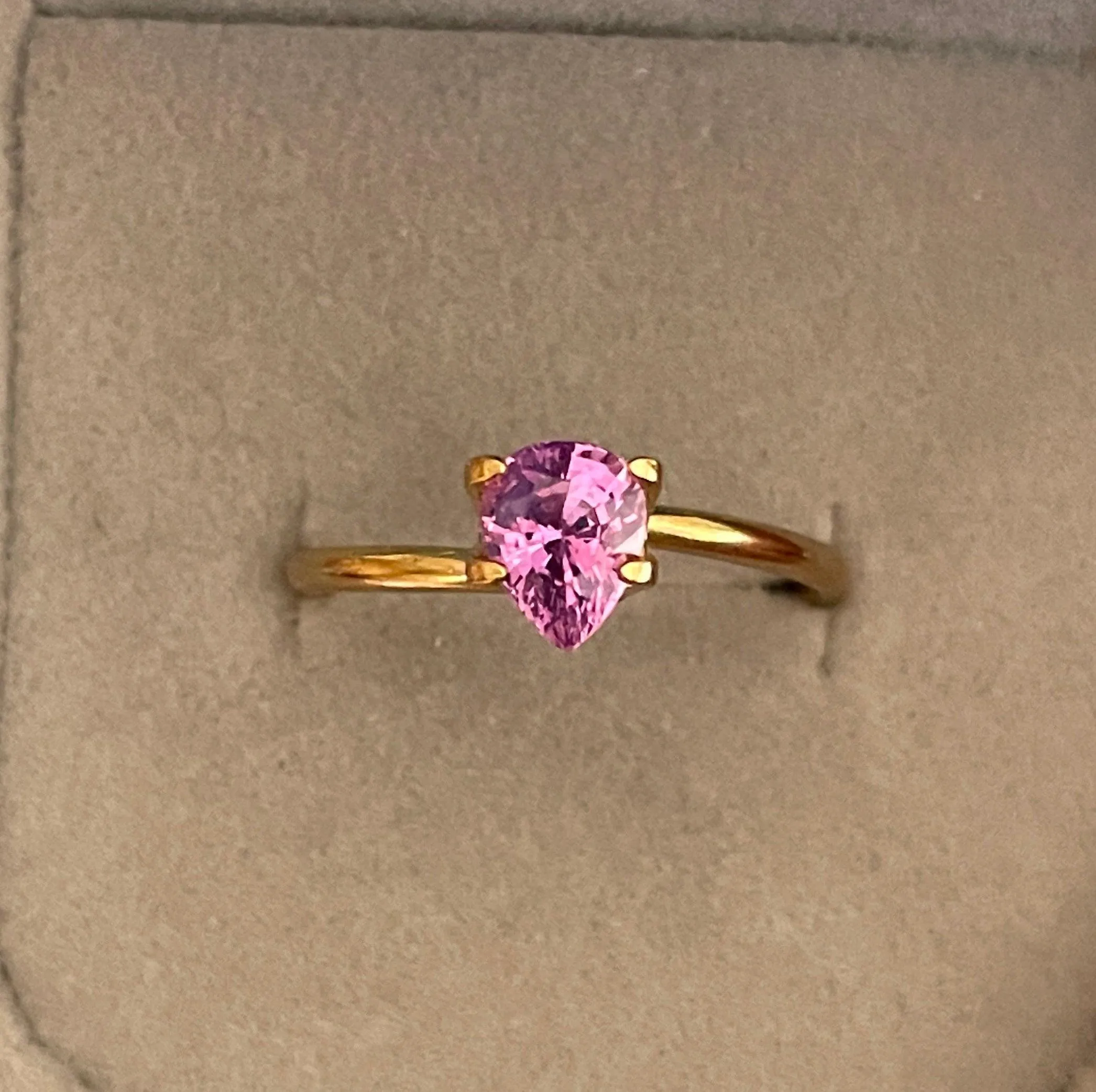 1.27 carat Purplish Pink Sapphire/ / Ceylon purplish pink Sapphire/ Natural purplish pink Sapphire/ Engagement Ring/ pink Sapphire