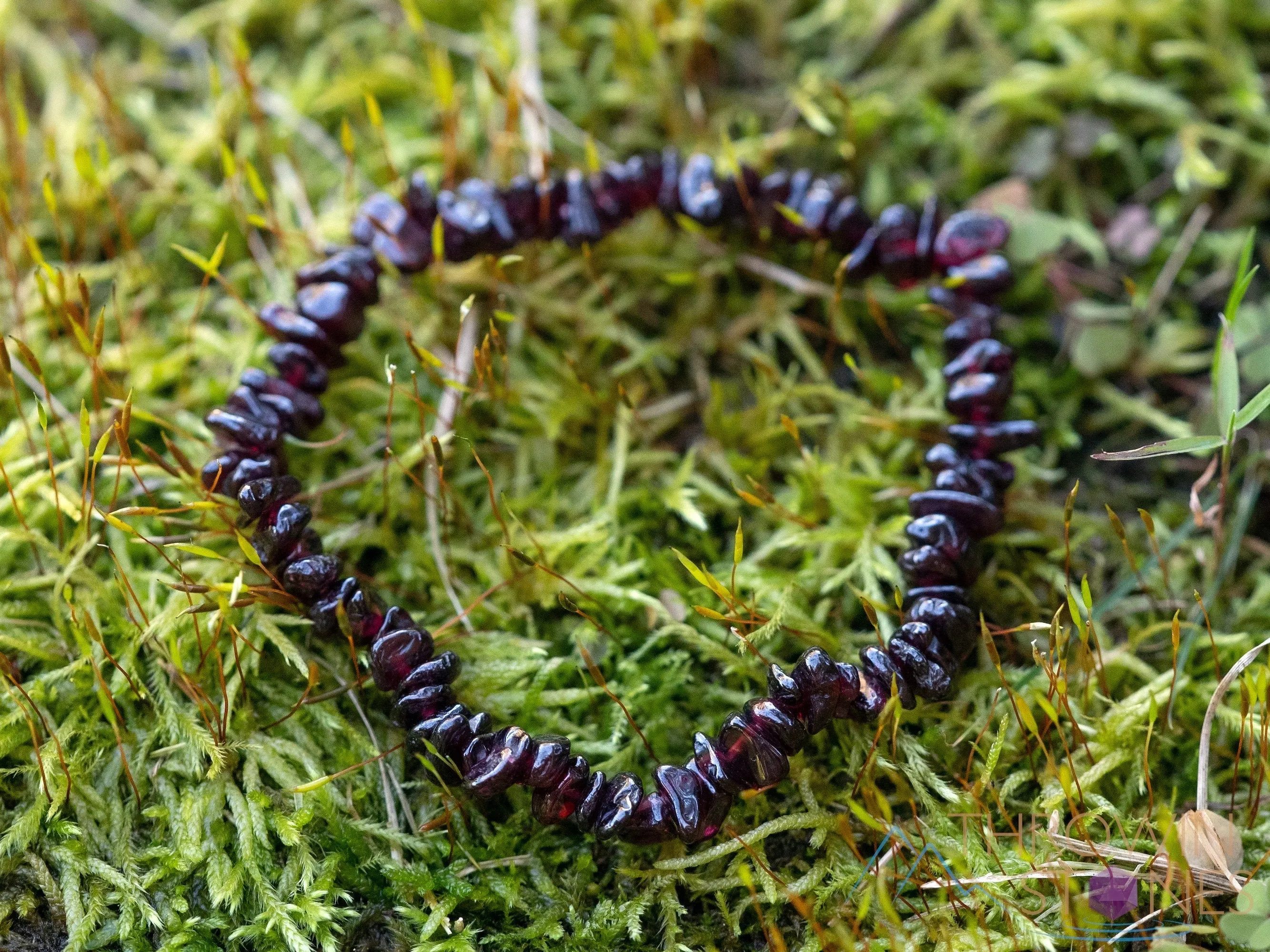 Dark GARNET Crystal Bracelet - Chip Beads - Birthstone Bracelet, Beaded Bracelet, Handmade Jewelry, Healing Crystal Bracelet, E1769