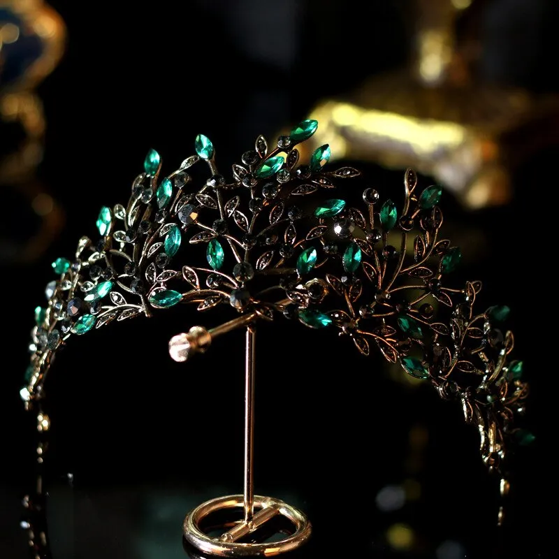 Extraordinary Victorious Vine Tiara in Green