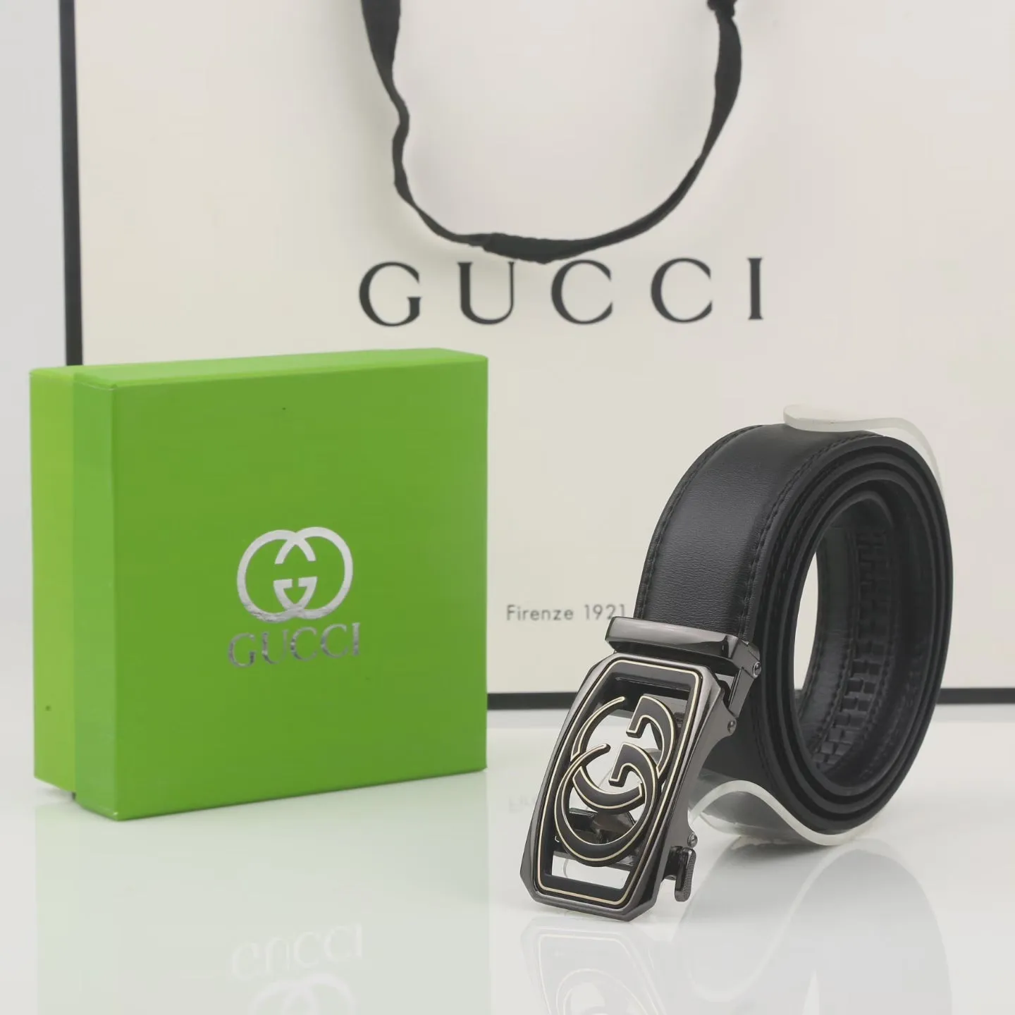 Gucci leather belt (42)