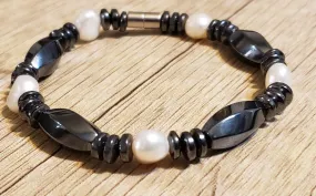 Hemotite & Freshwater Pearl 7" Bracelet with Magnet Clasp.