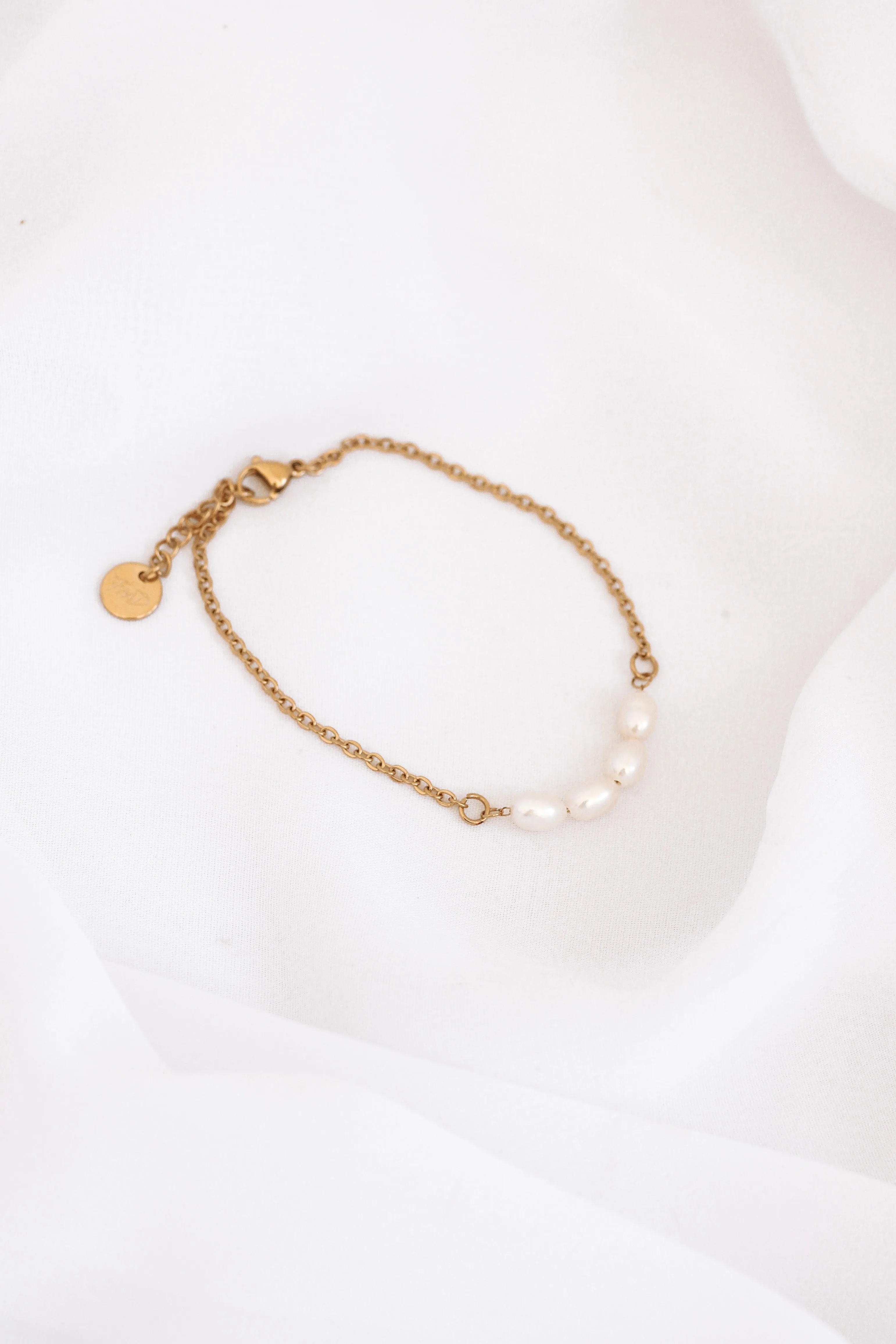 Jaz - Pearl Bracelet