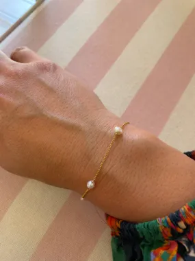 Looker Pearl Bracelet