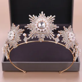 Lordly Dramatic Pearl Tiara