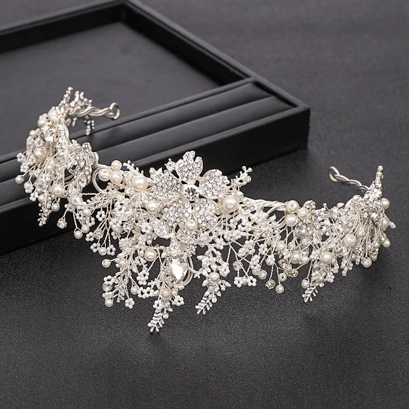 Lovable Perfect Pearly Tiara