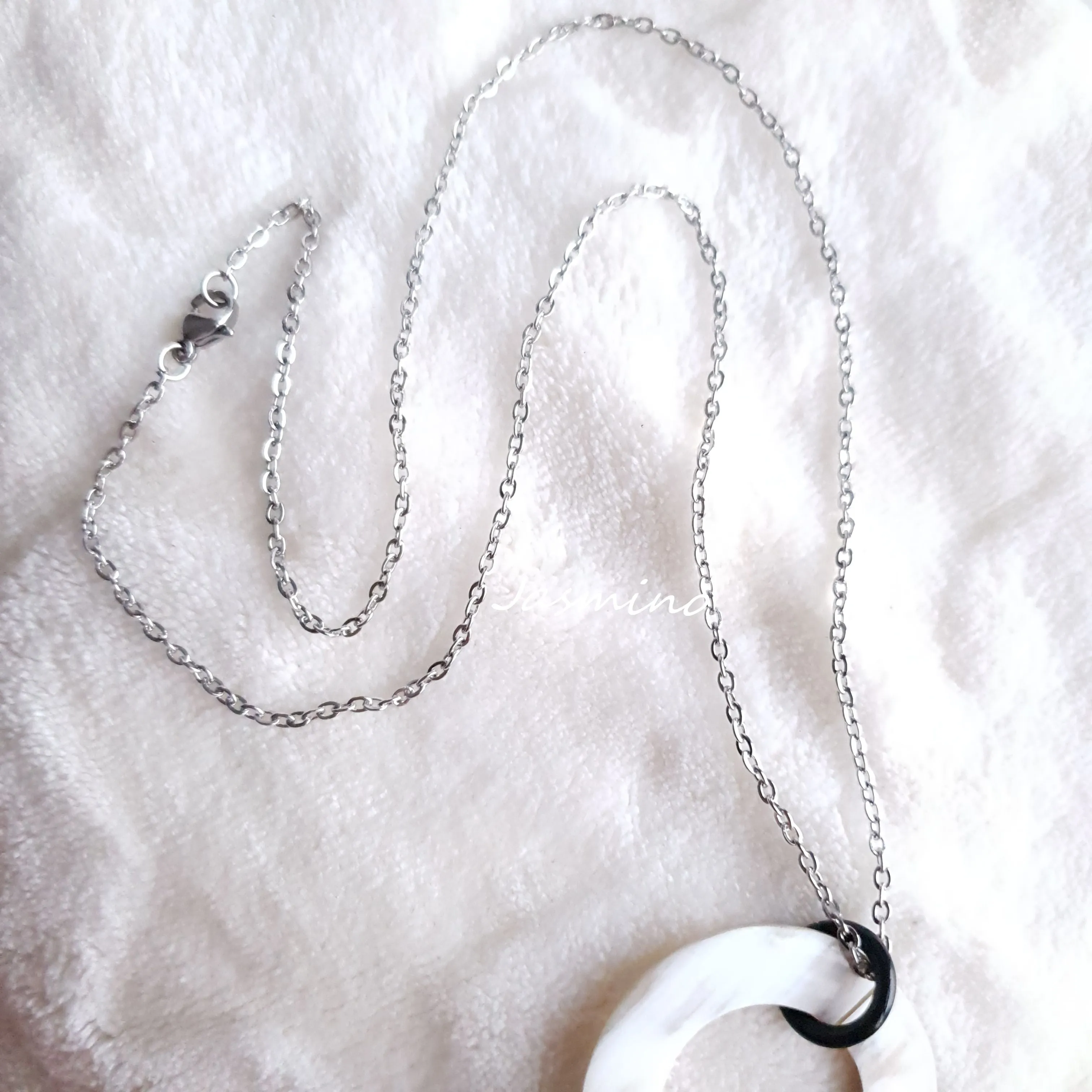 Natural Handmade Necklace J17931, Enhanced value for Women