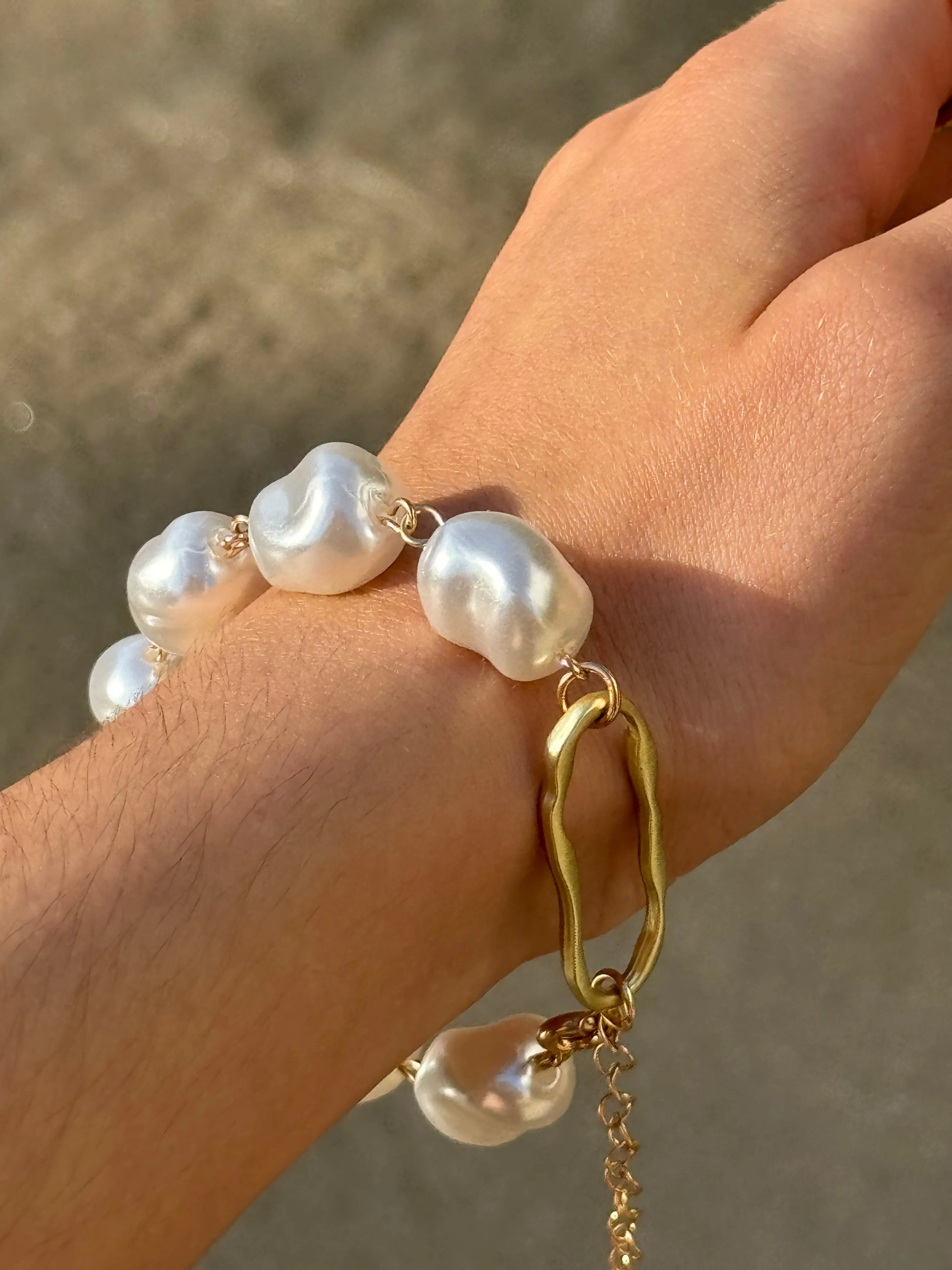 NATURAL PEARL BRACELET