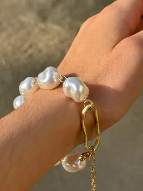 NATURAL PEARL BRACELET