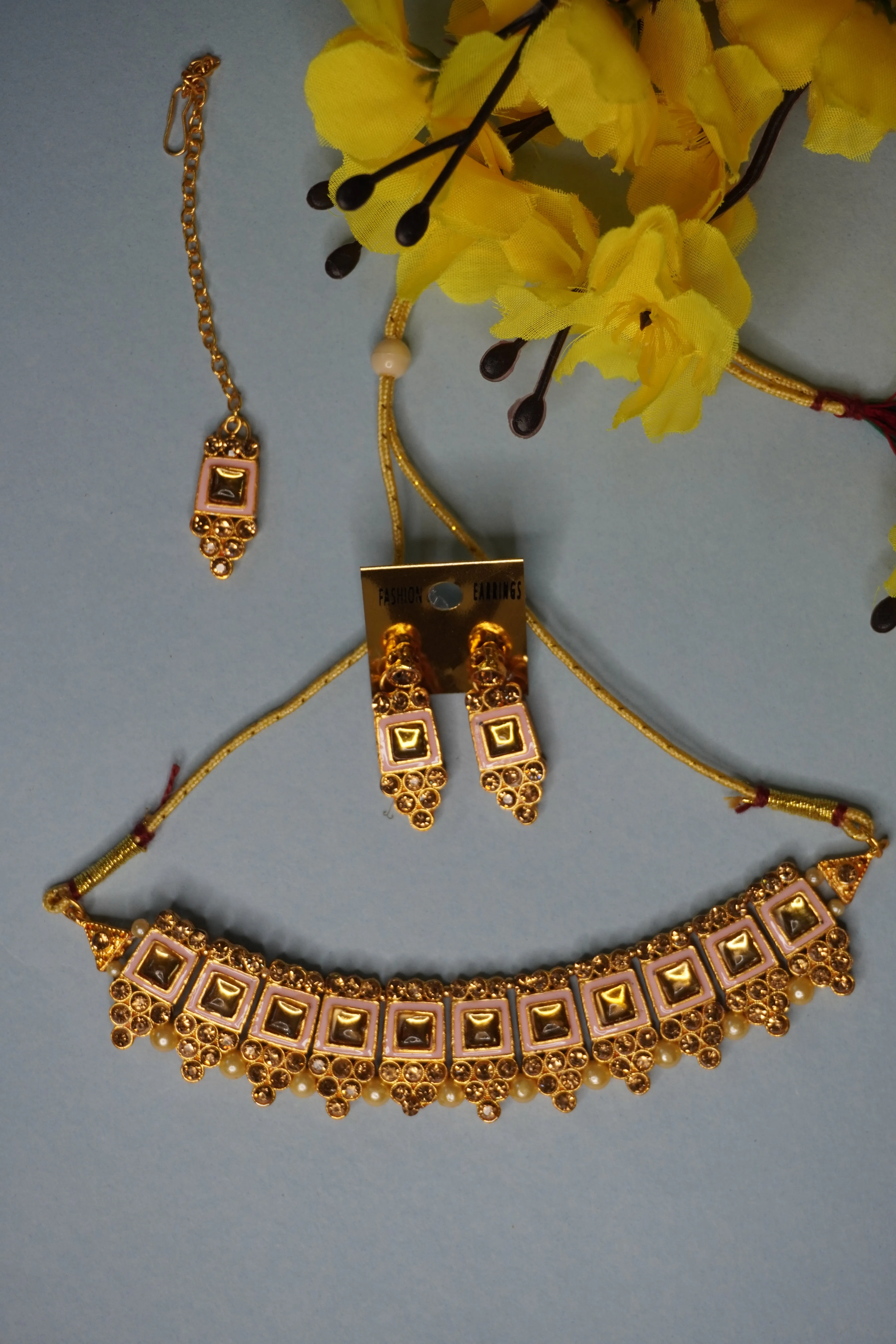 Pink Colour Kundan Necklace with Earring & Maang Tikka