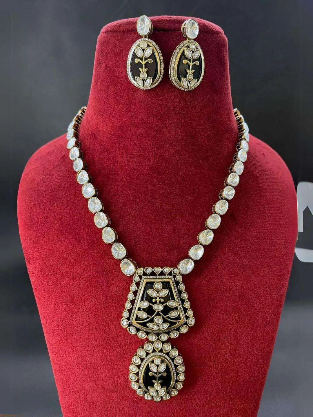 Polki Pendant Necklace