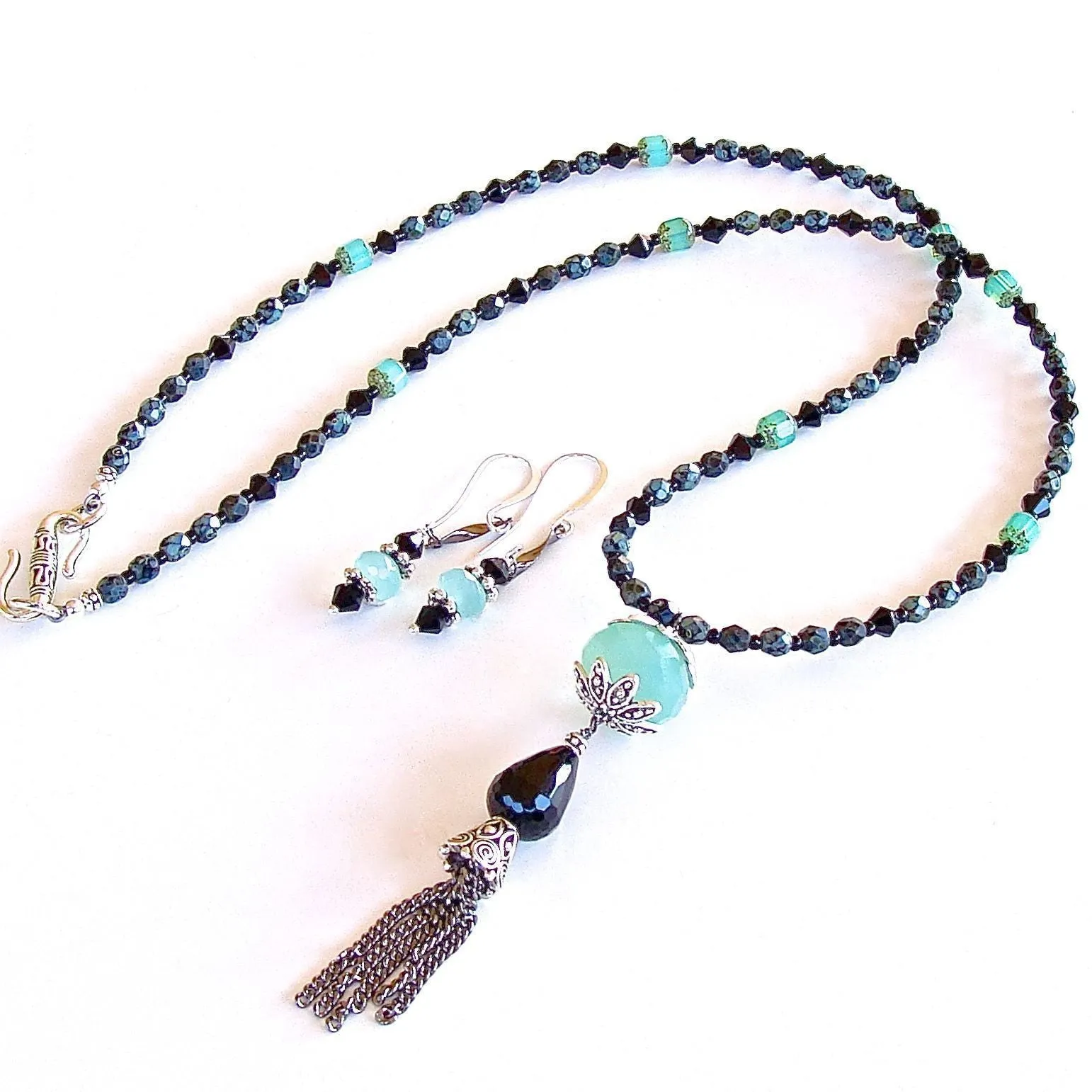 Posh: 22" Green Chalcedony Necklace Set