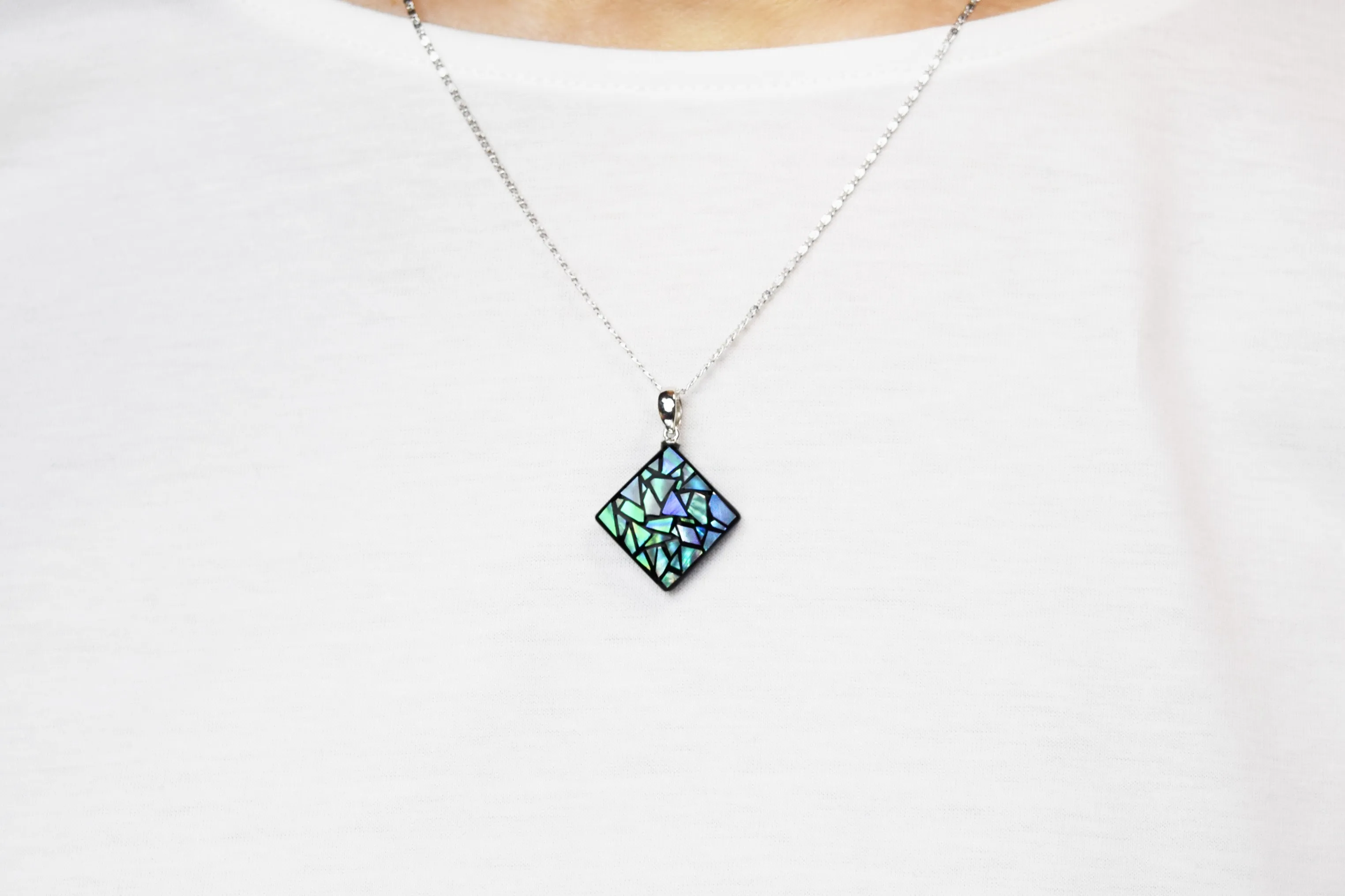 Raden Pendant Necklace - Stained Glass Style / Green Color / Medium Size-, Japanese Lacquer Jewelry, Kyoto Jewelry